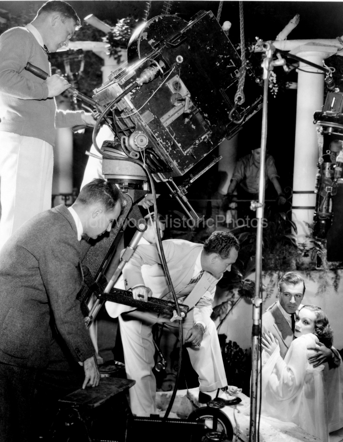 Gary Cooper 1936 With Marlene Dietrich Frank Borzage Desire WM.jpg